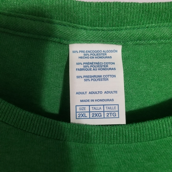 Stormtrooper Christmas shirt - Picture 3 of 4